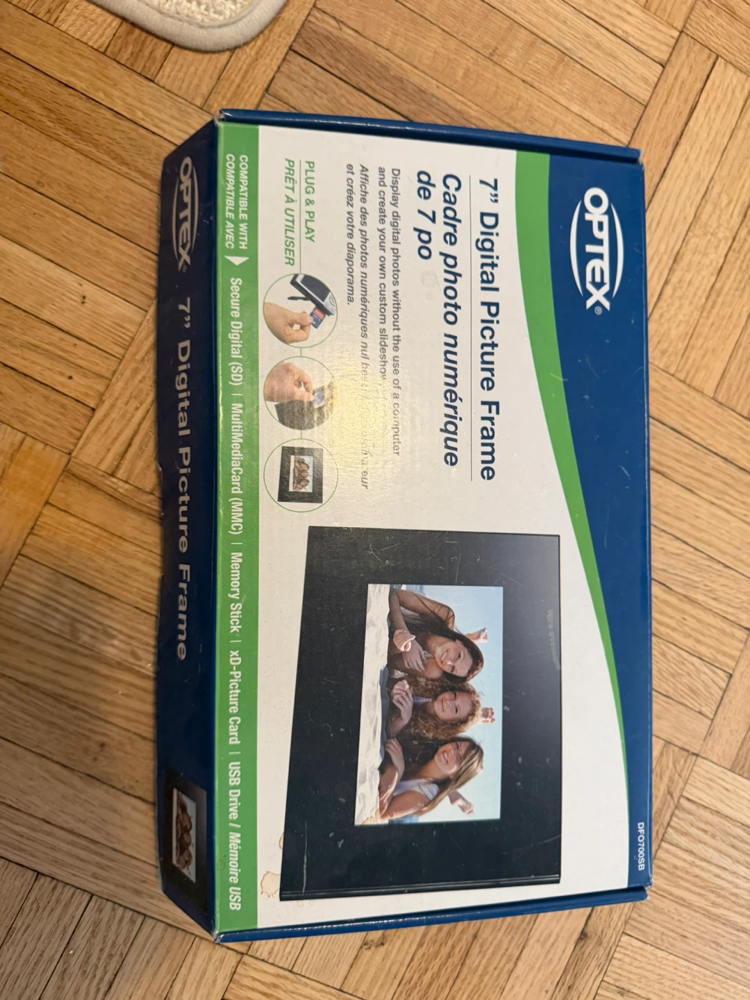 OPTEX 7" Digital Picture Frame