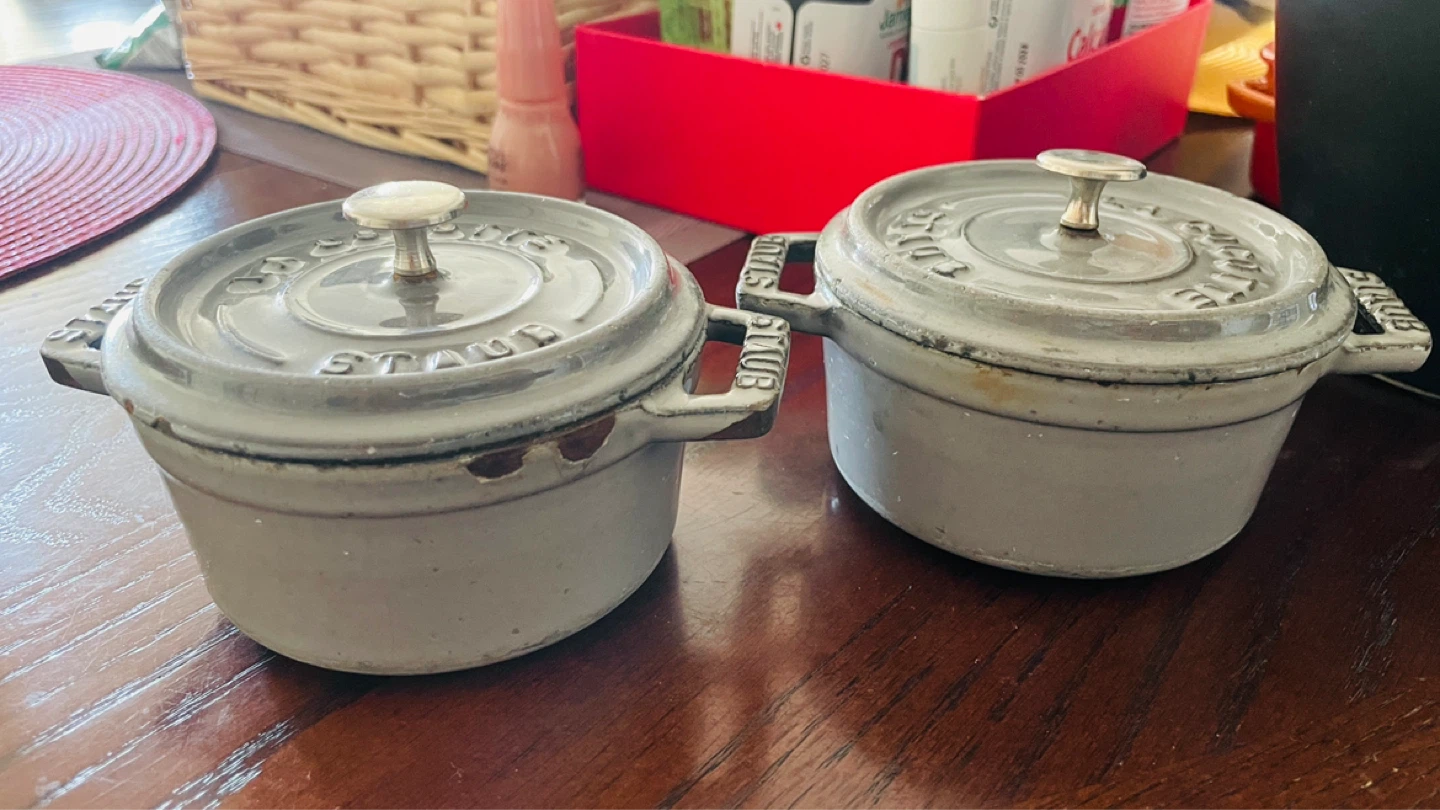 Staub La Cocotte Mini Round Dutch Oven