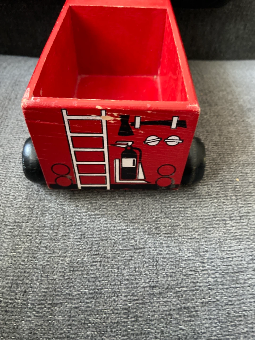 My little red fire truck - photo 3