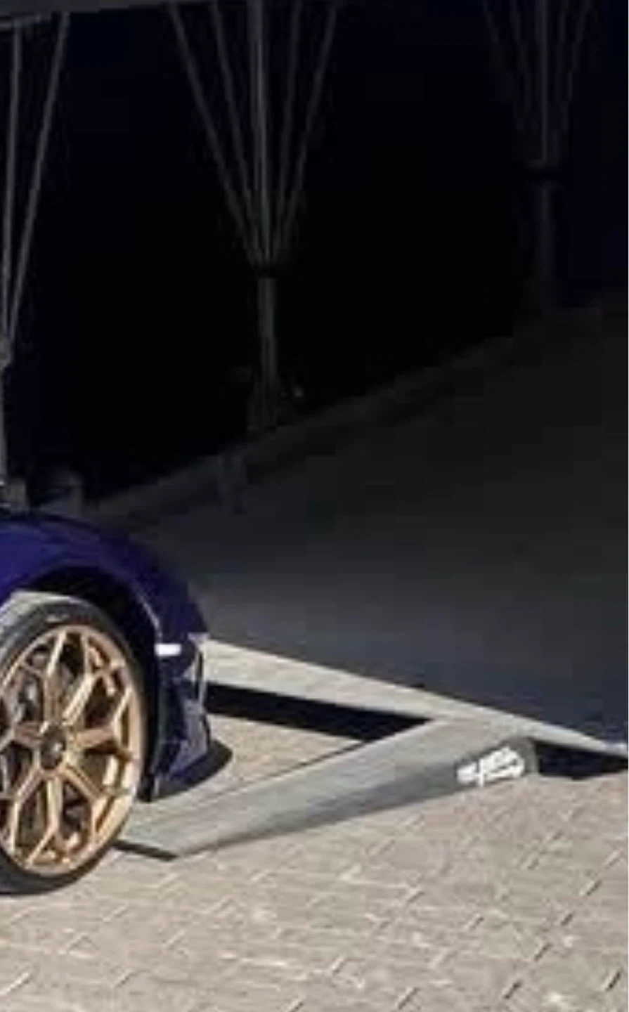 Flatbed tow ramps