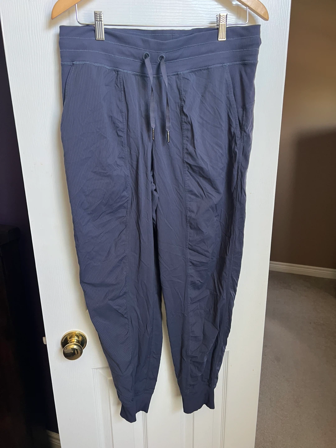 Size 10 lulu dance studio pants