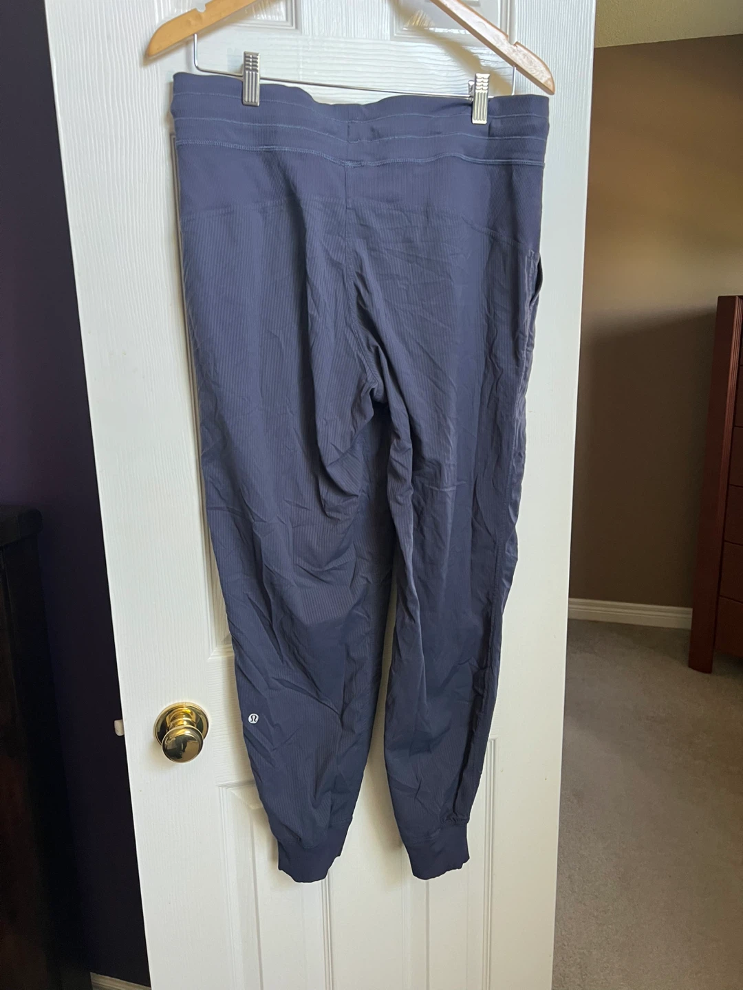 Size 10 lulu dance studio pants - photo 2
