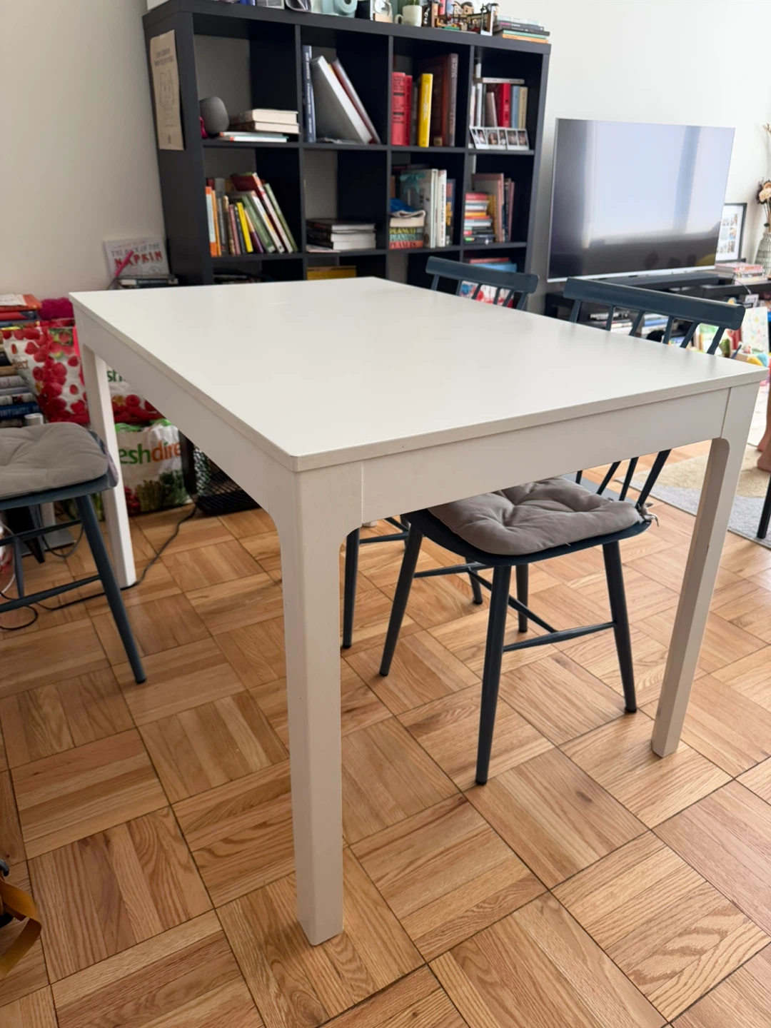 MOVING SALE - IKEA EKEDALEN Extendable dining table, white