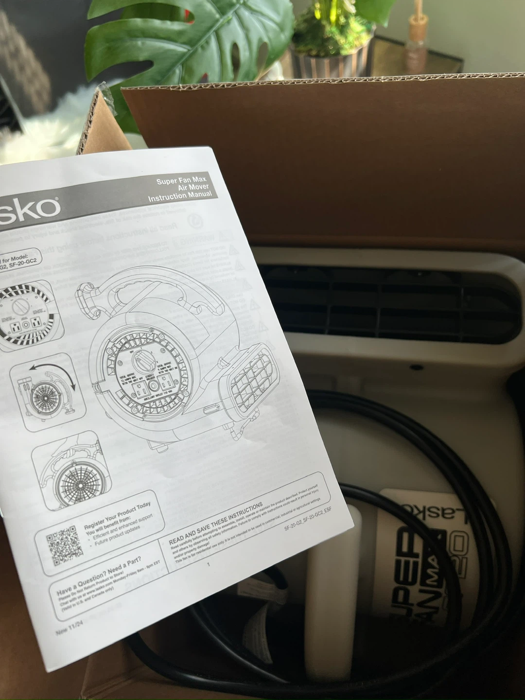 Lasko Super Fan Max SF-20-GC2 Air Mover - photo 3