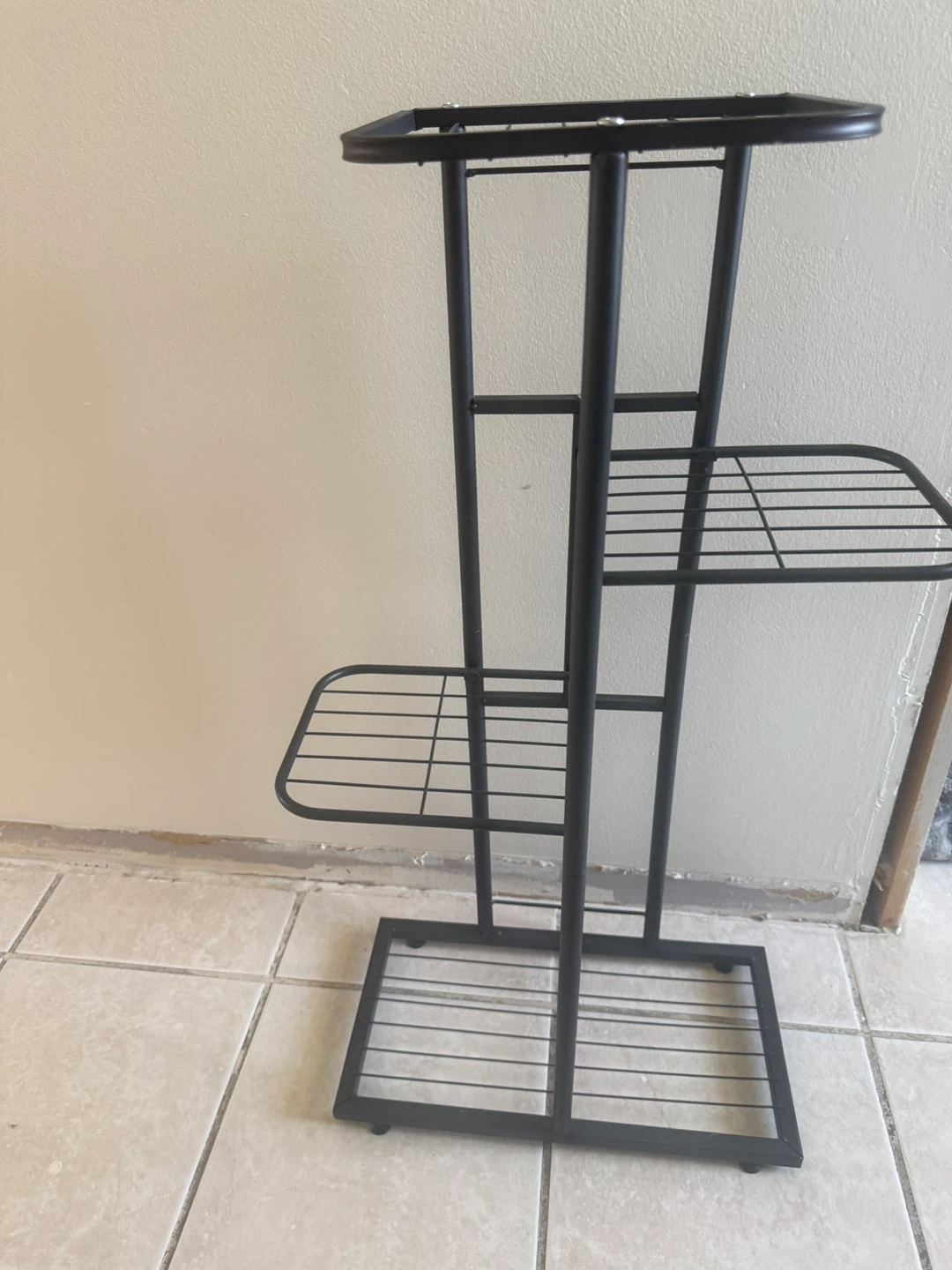 Black Metal Multi-Tier Plant Stand