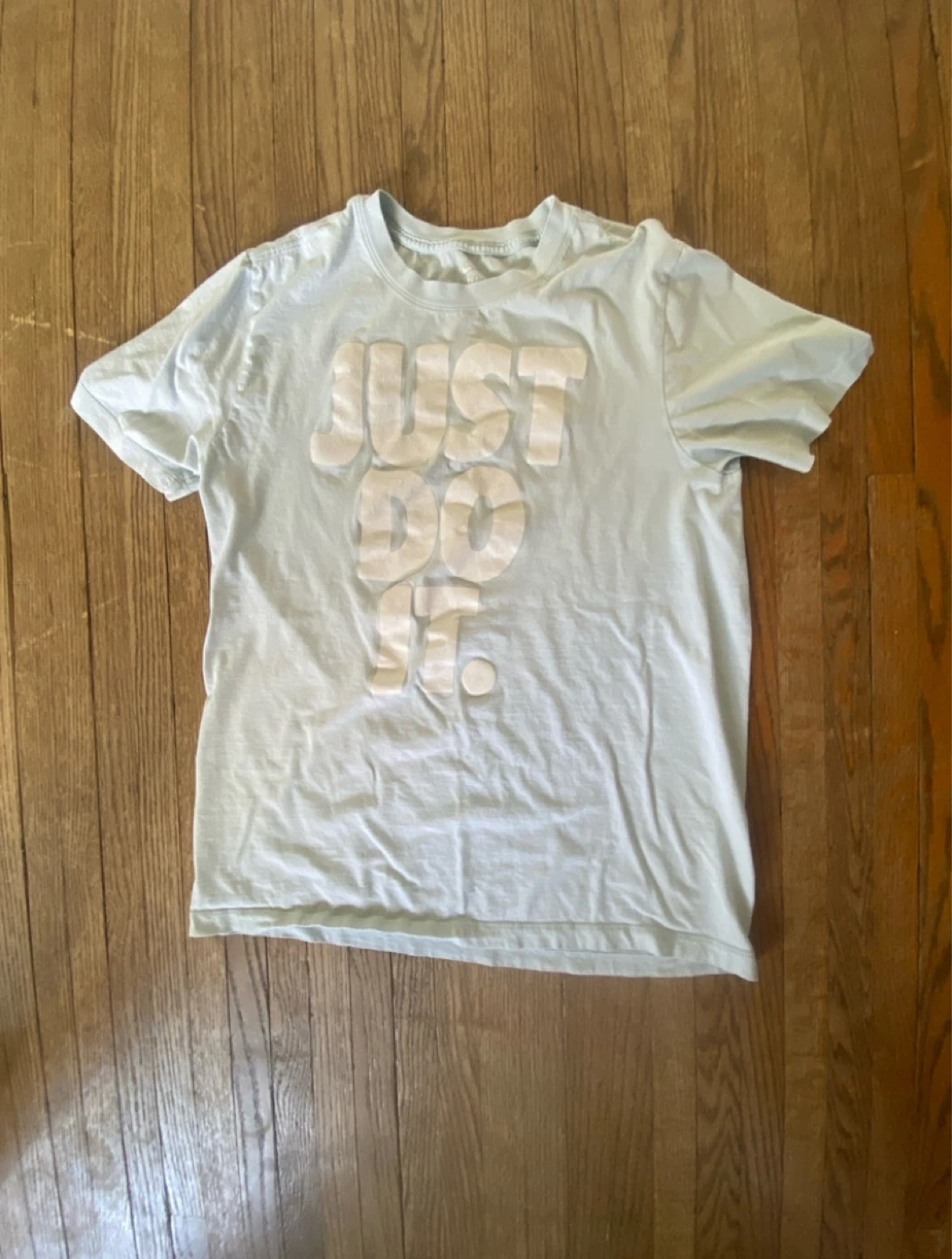 Nike Tee / Men’s M