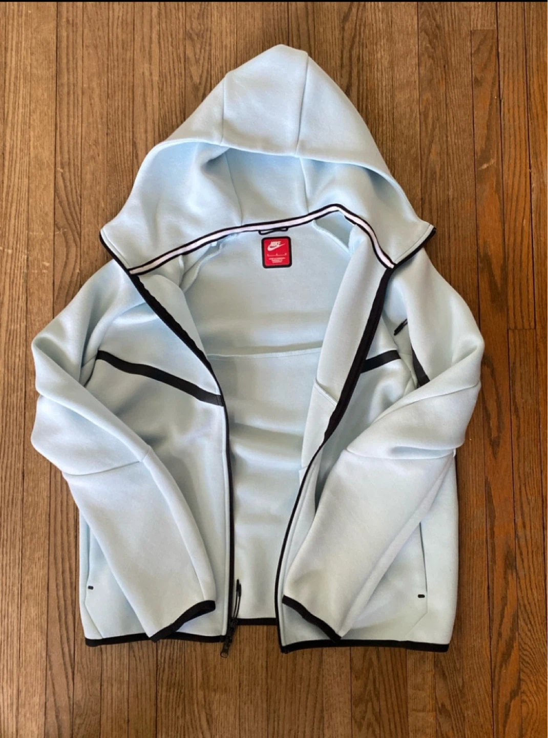 Nike Tech / Men’s M AUTHENTIC