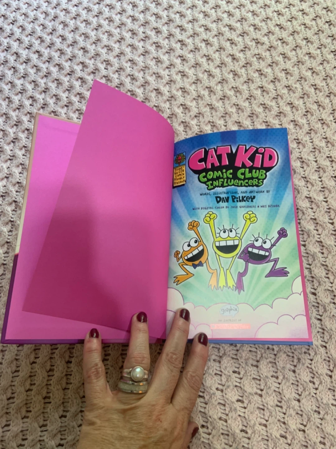 Cat Kid Comic Club: Influencers Graphic Novel by Dav Pilkey - photo 3