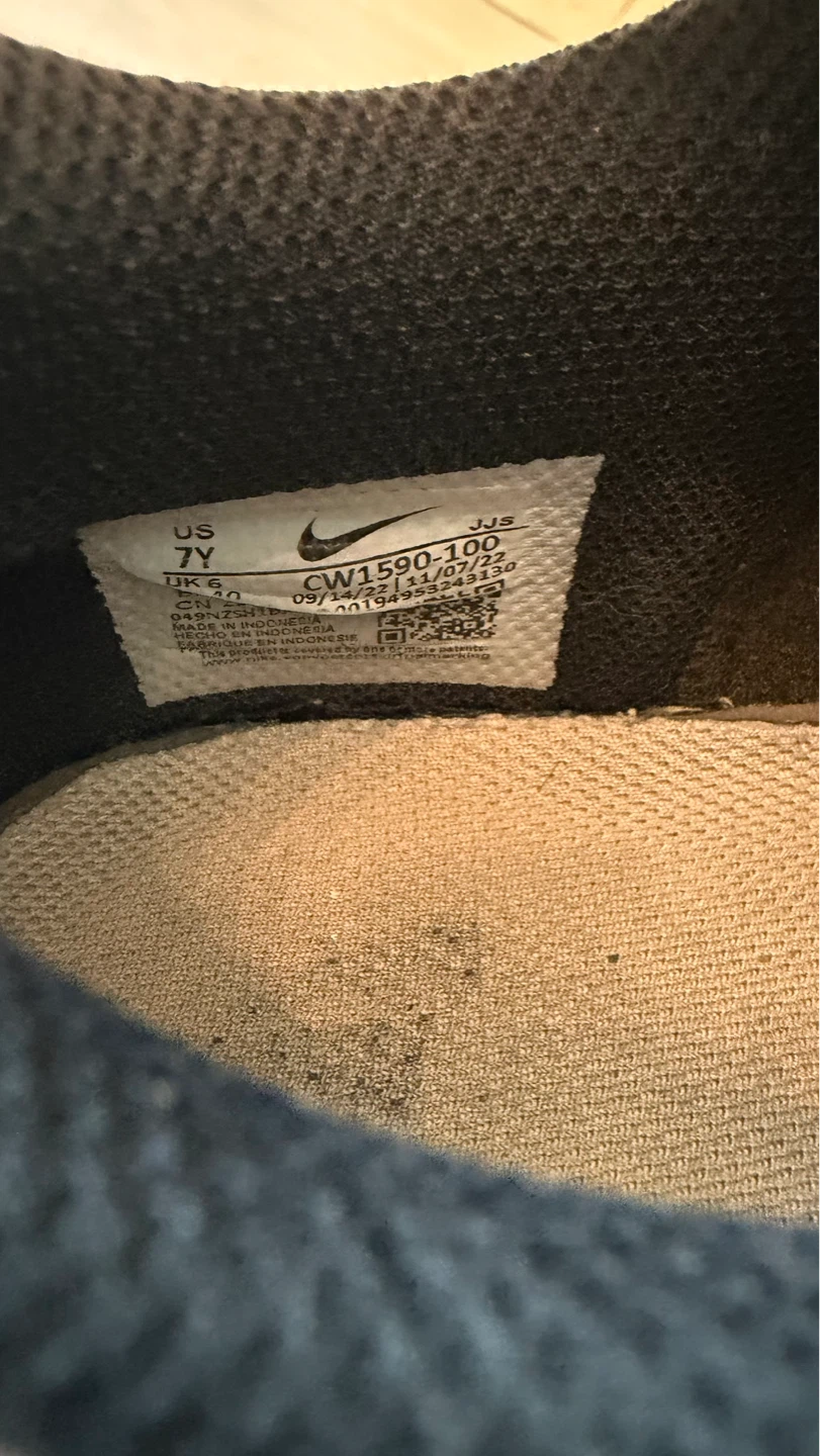 Nike Dunk Low Youth Sneakers - photo 4