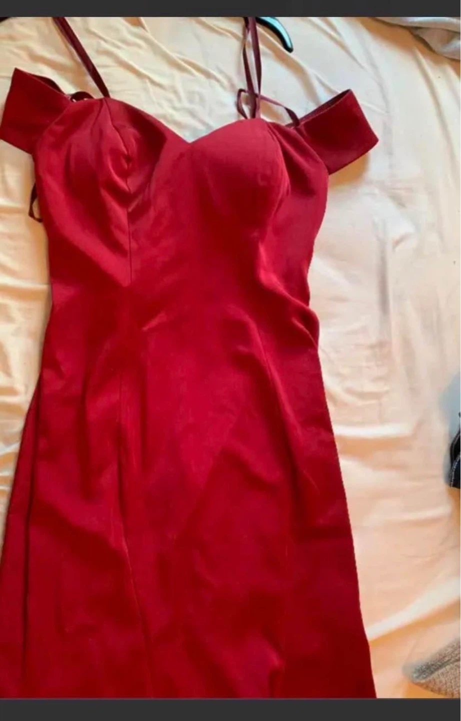 Red Off-the-Shoulder Formal Gown - photo 2