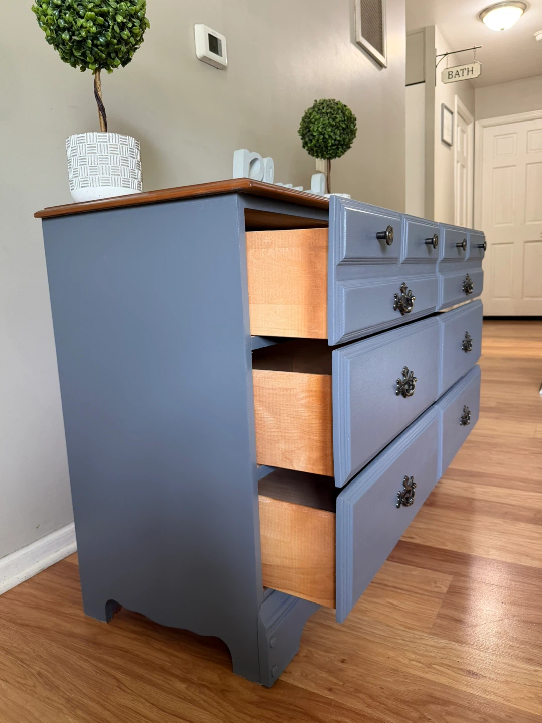 ✨🩶🤎Beautiful solid dresser🤎🩶✨ - photo 3