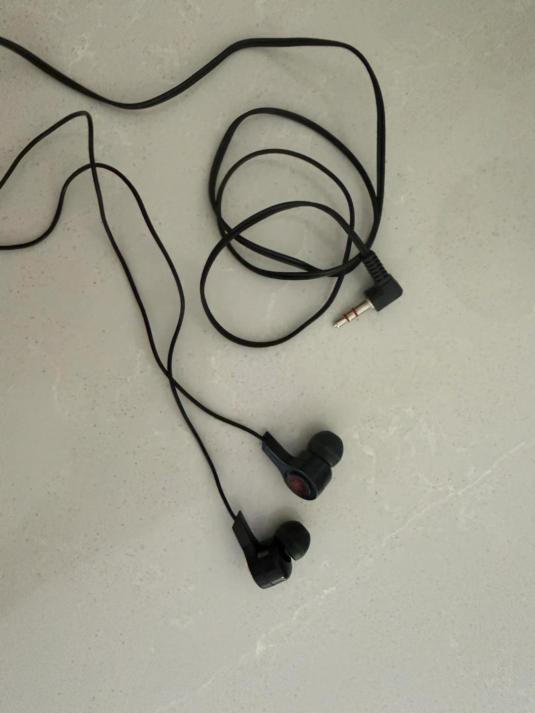Black Earbuds from Air Canada - photo 3
