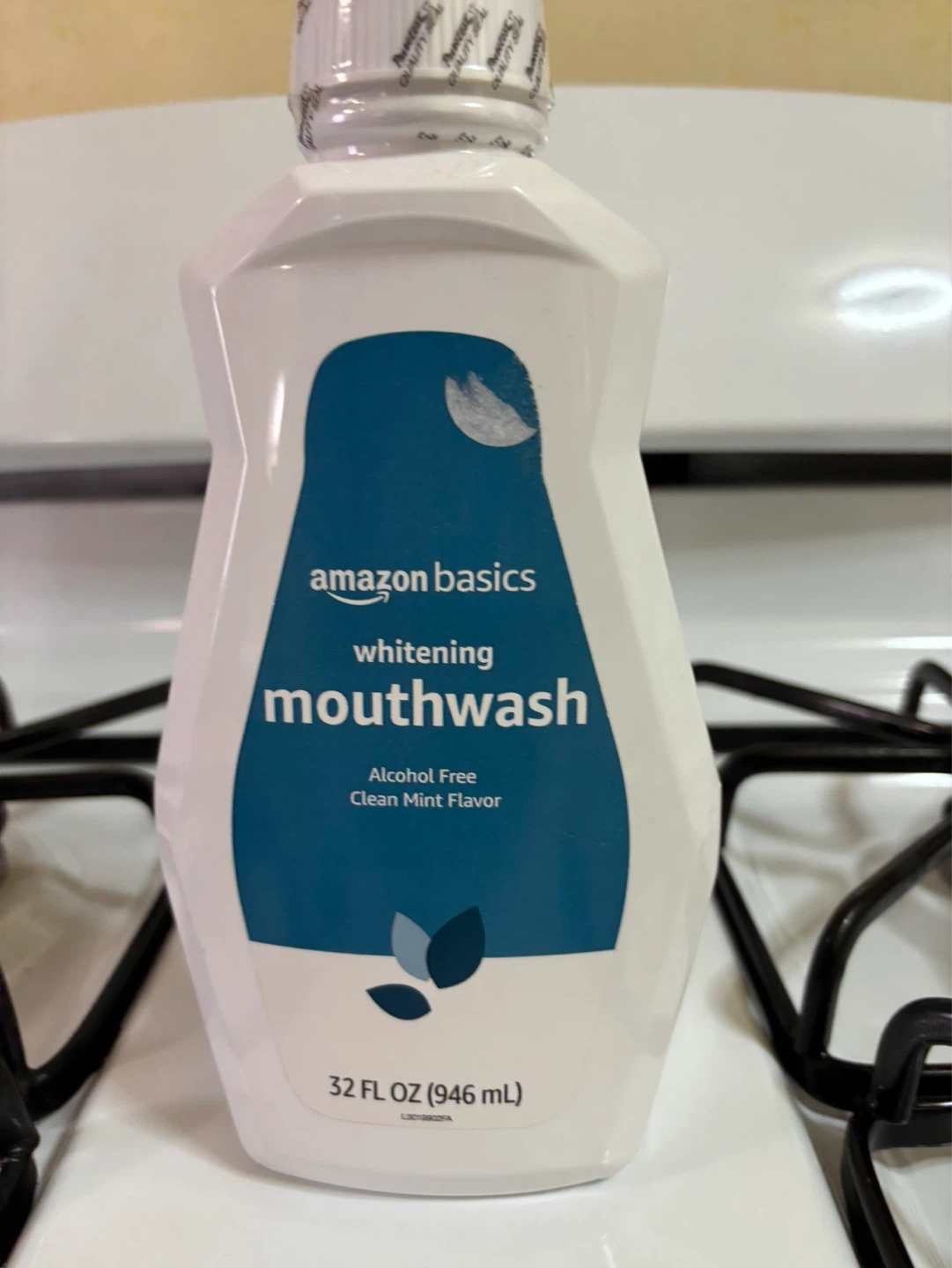 NEW-Amazon Basics Whitening Mouthwash - Clean Mint Flavor