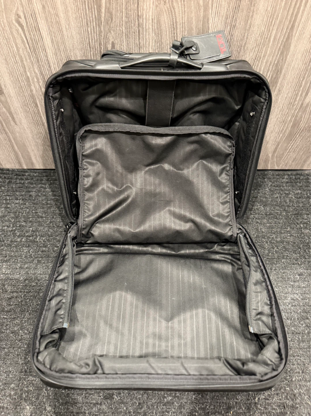Tumi Black Leather Rolling Briefcase - photo 5