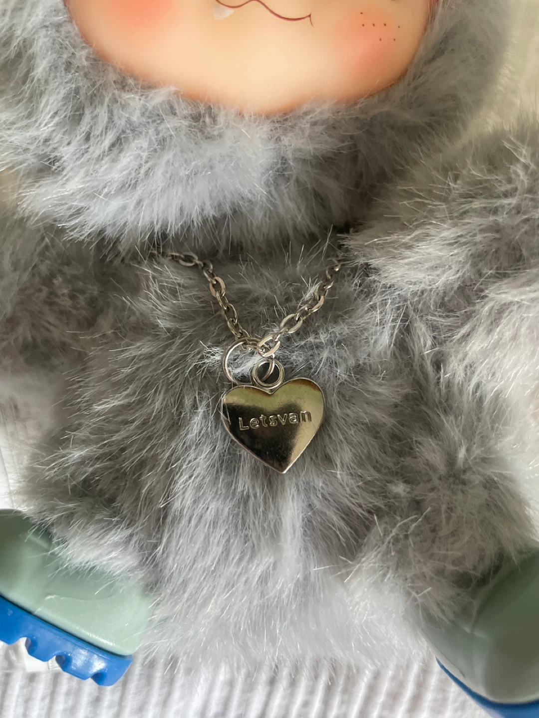 Letsvan Plush Toy with Heart Necklace - photo 2