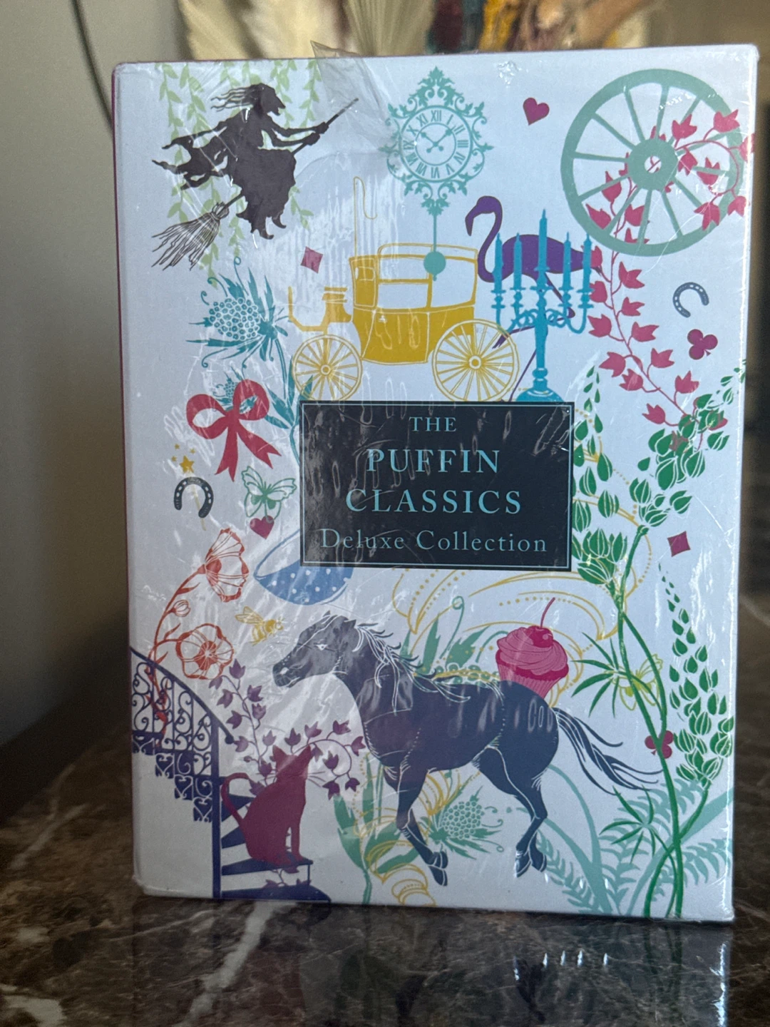 Puffin Classics Deluxe Collection Box Set - photo 2