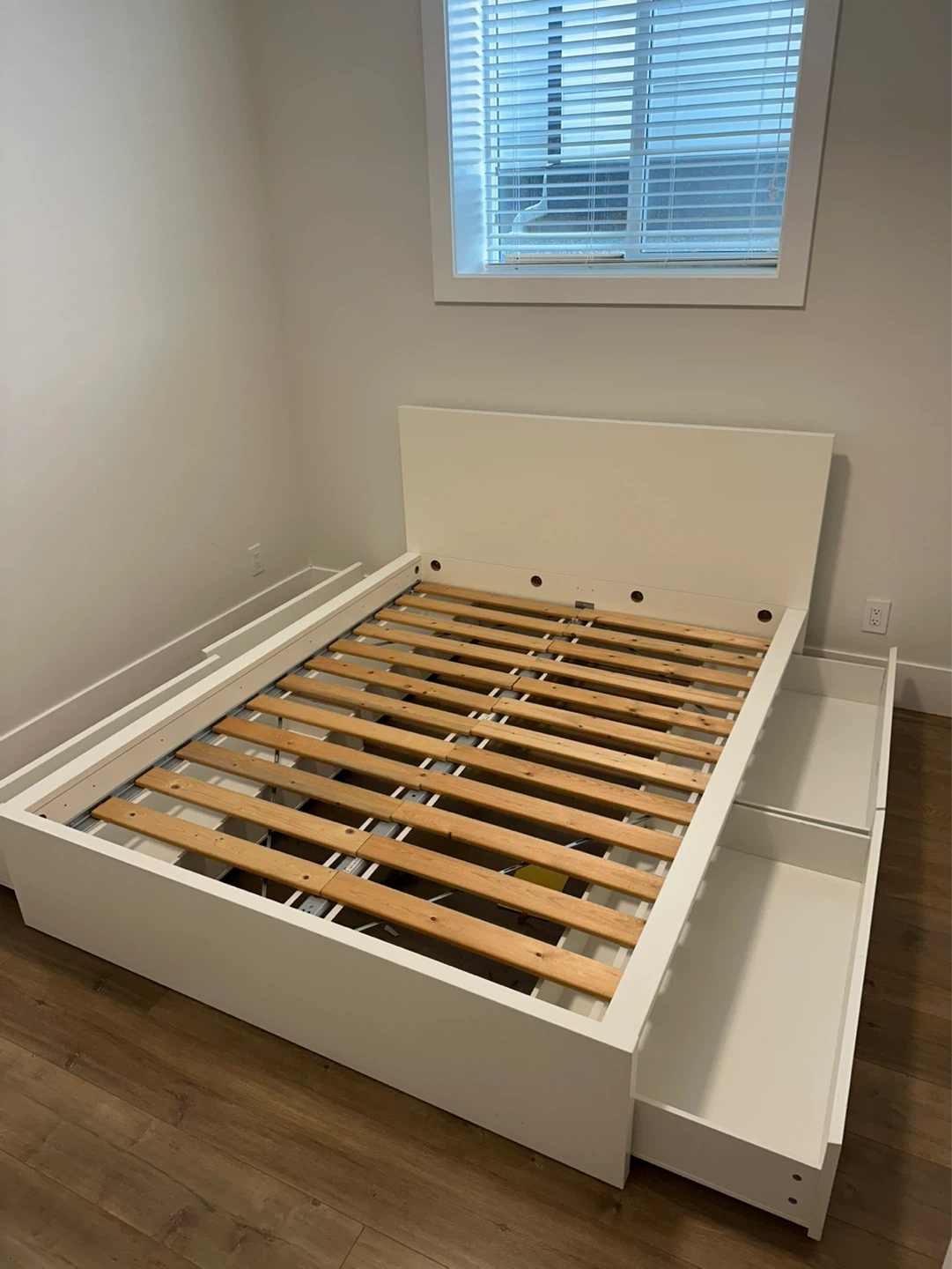 Ikea Double bed frame +4 drawers +FREE DELIVERY - photo 2