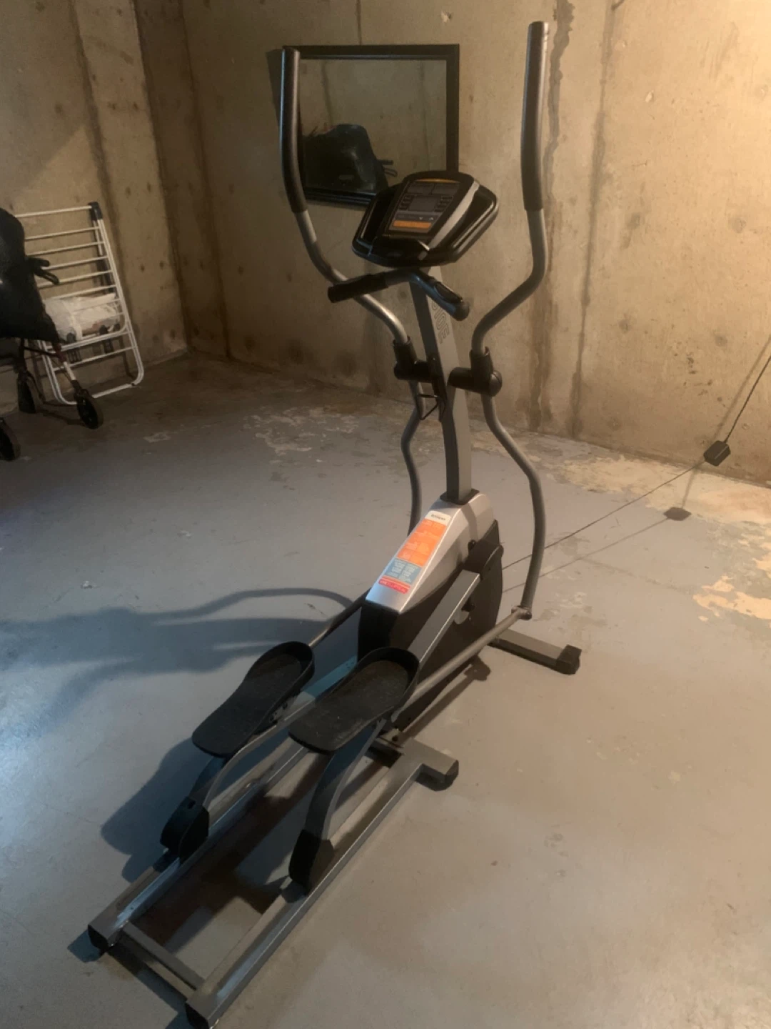 Tempo 610E Elliptical
