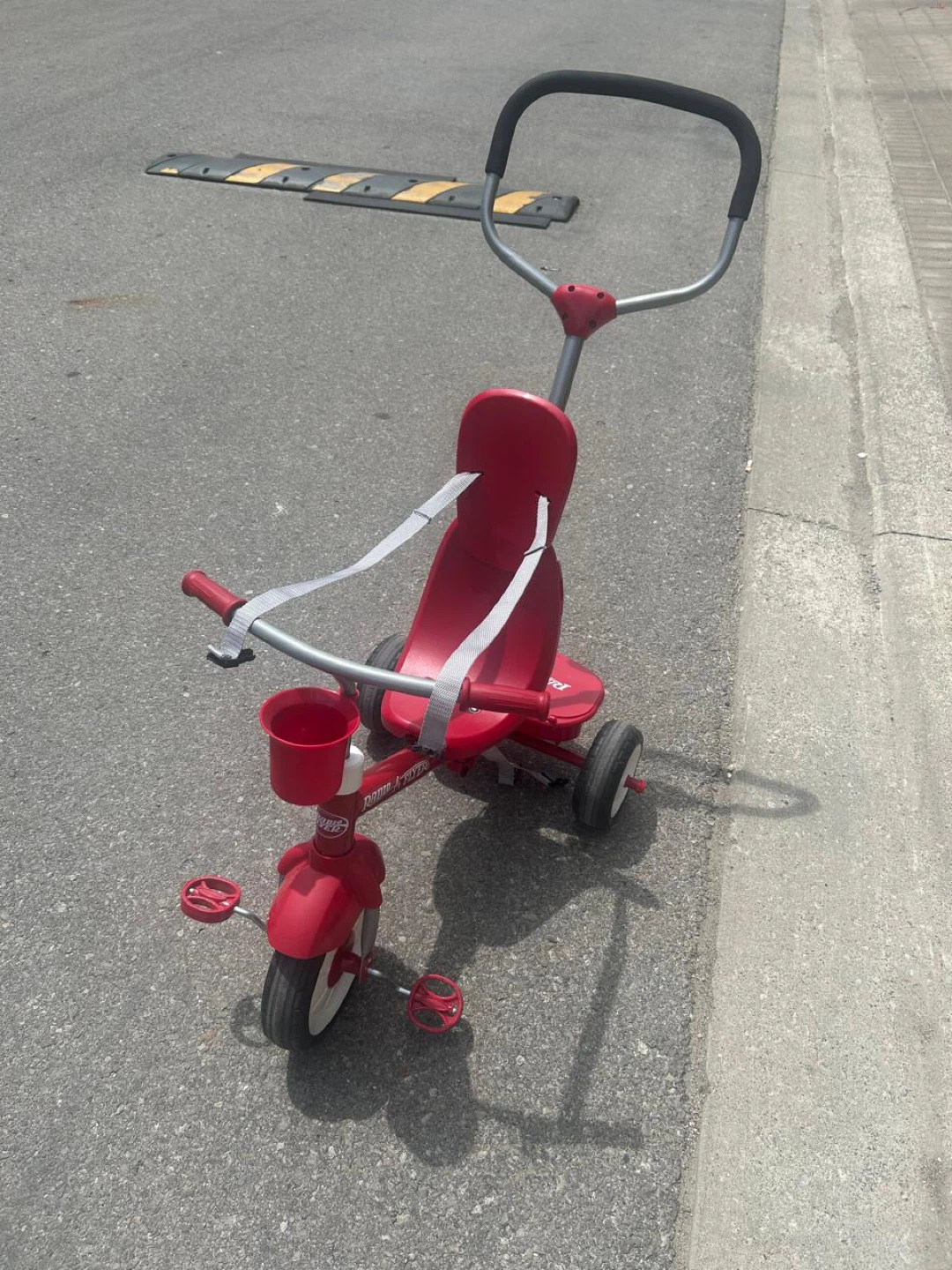 Radio Flyer Tricycle with Parent Handle - photo 3