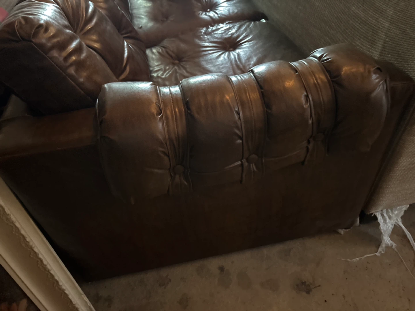 Couches and chairs . Easy garage pick up . - photo 2