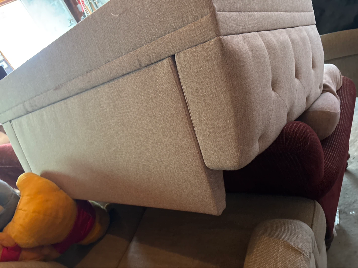 Couches and chairs . Easy garage pick up . - photo 5