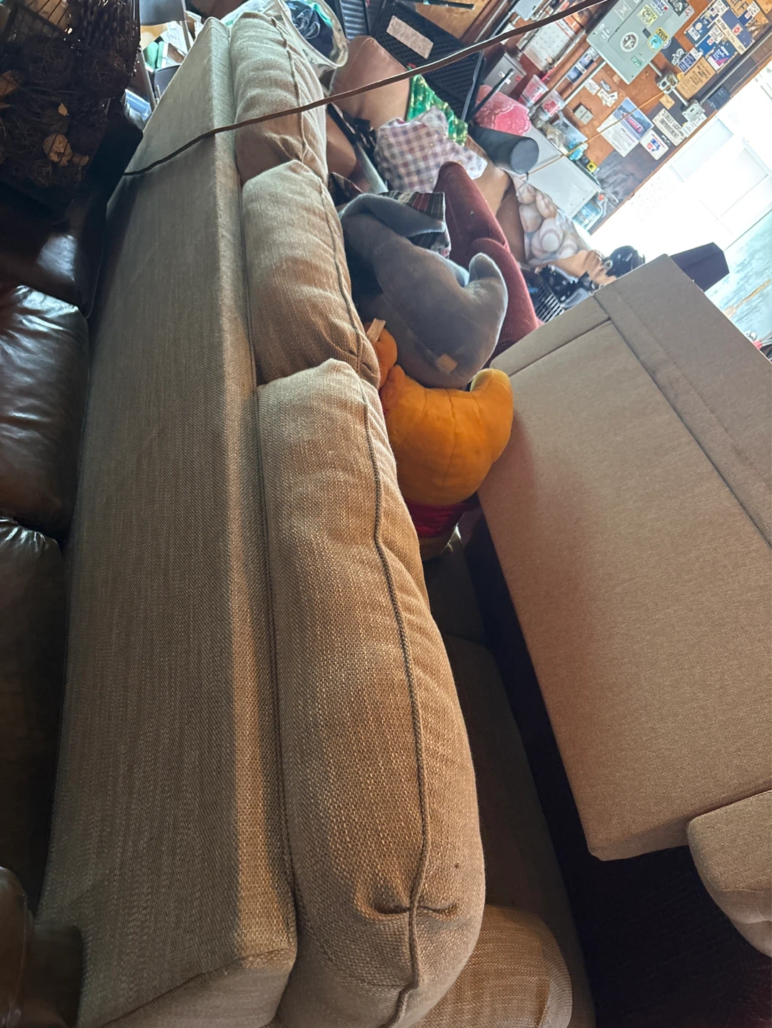 Couches and chairs . Easy garage pick up . - photo 4