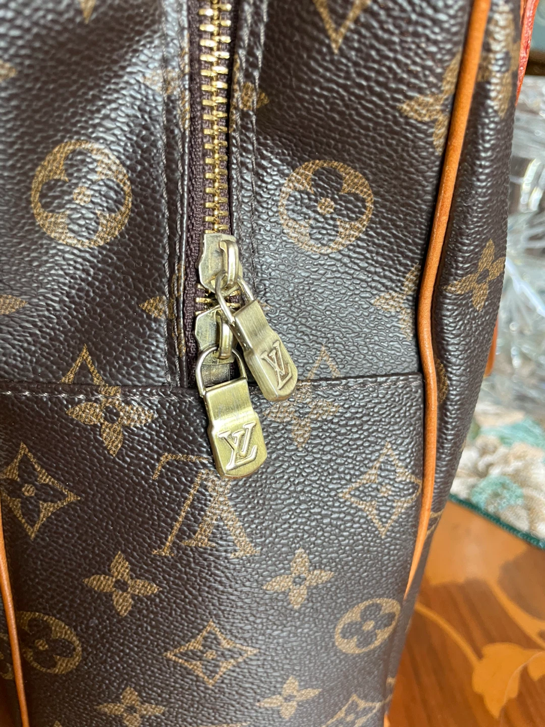 Authentic Vintage Louis Vuitton Excentri Cité Bag (2001) - photo 3