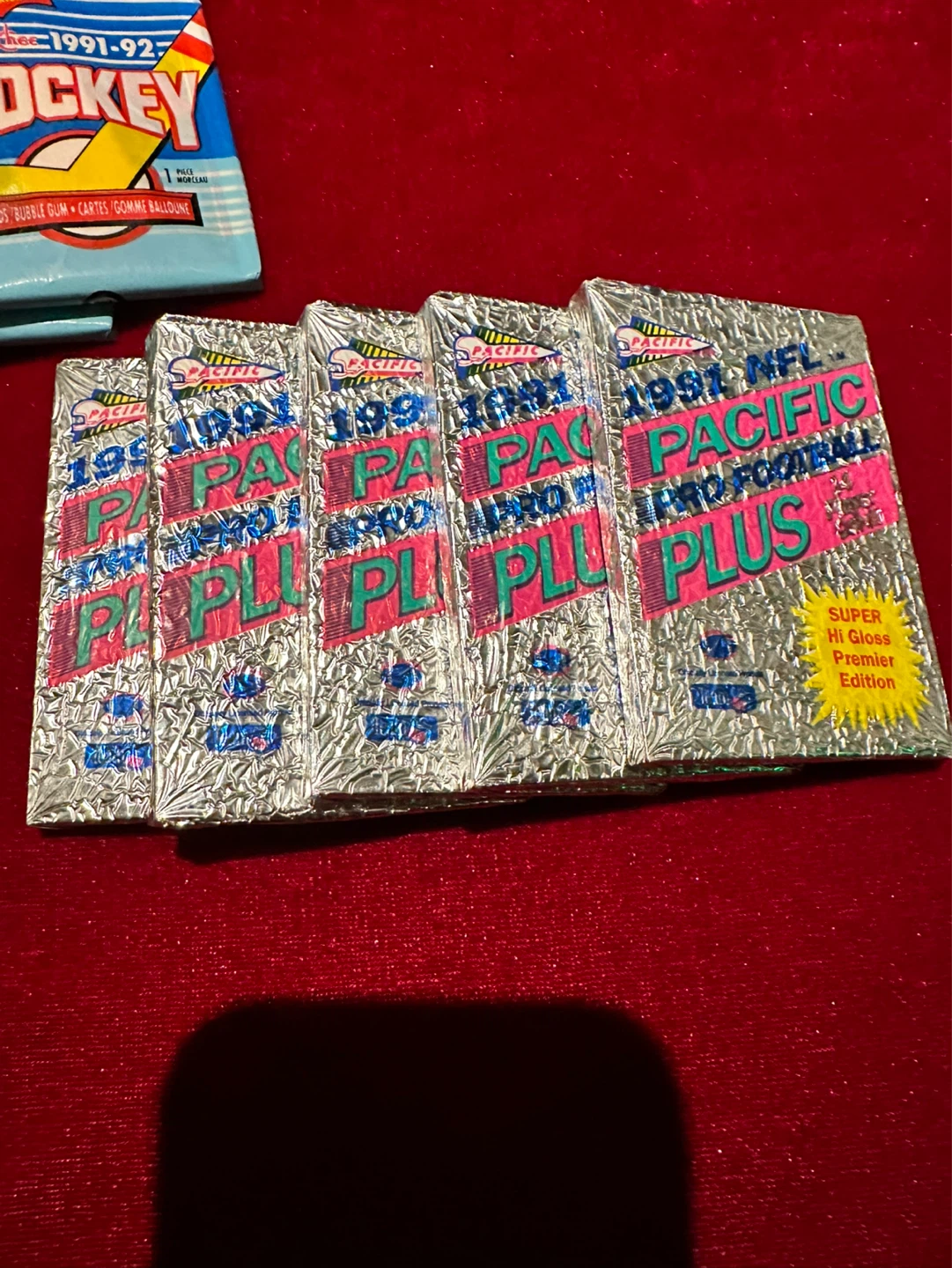 17 packs of assorted cards - photo 3