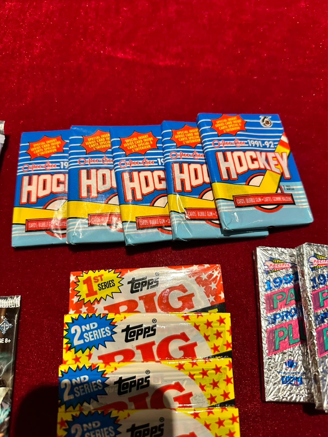 17 packs of assorted cards - photo 4