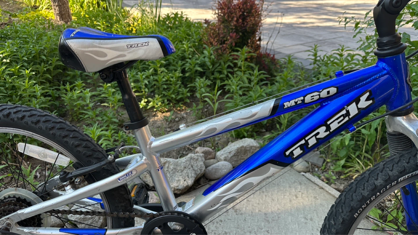Trek MT60 Kids Bike - photo 3