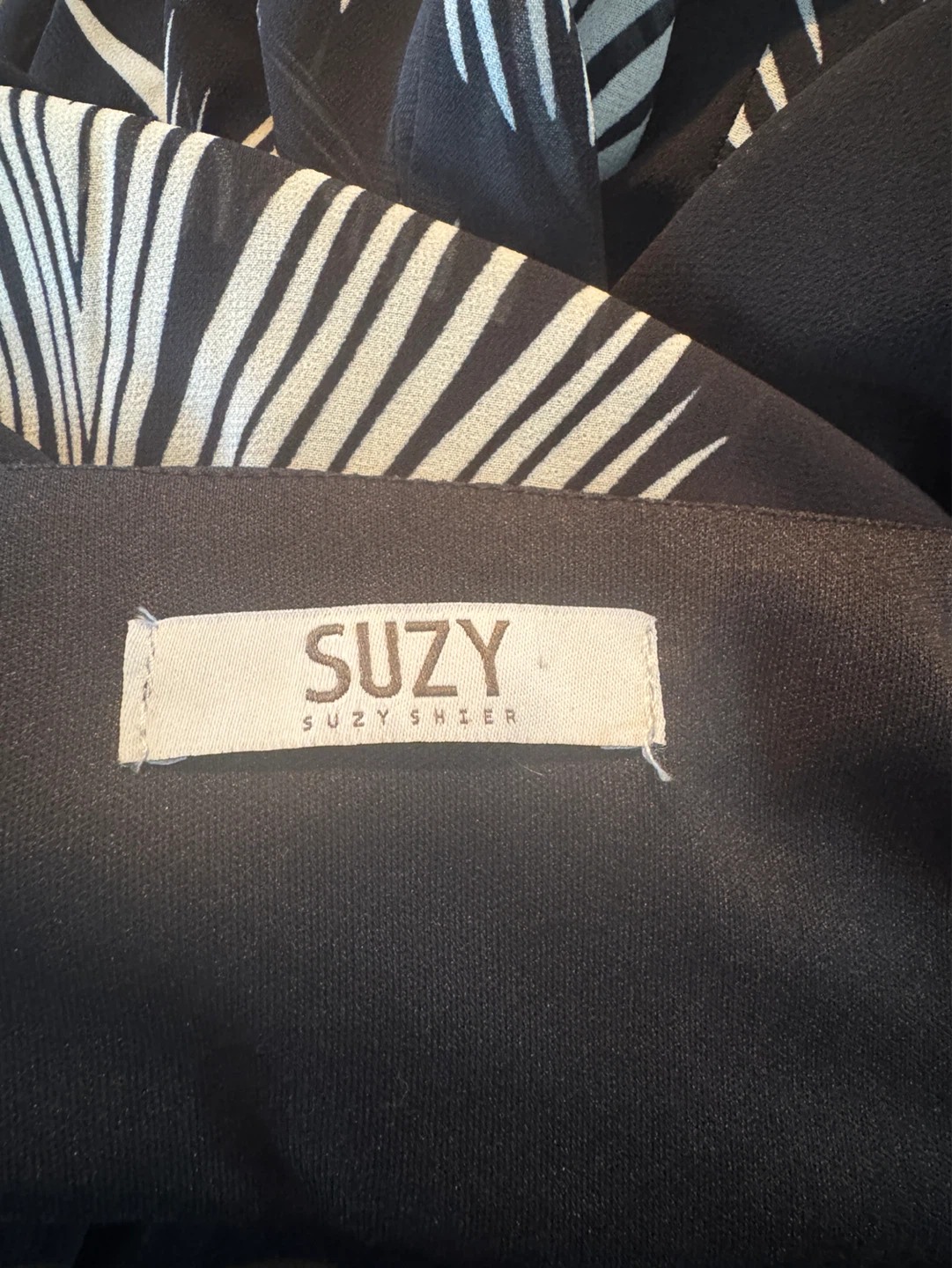 SUZY maxi dress black white leaf print ruffle V-neck size S/P - photo 4