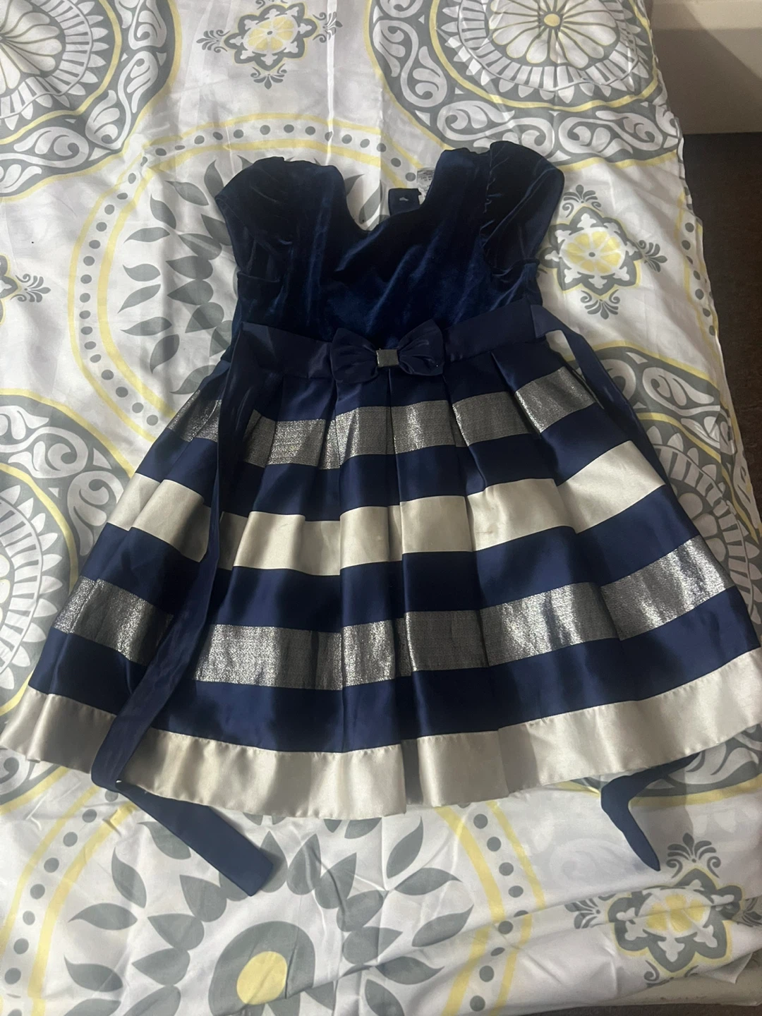 Girls Dress Bundle 4/6 years - photo 5
