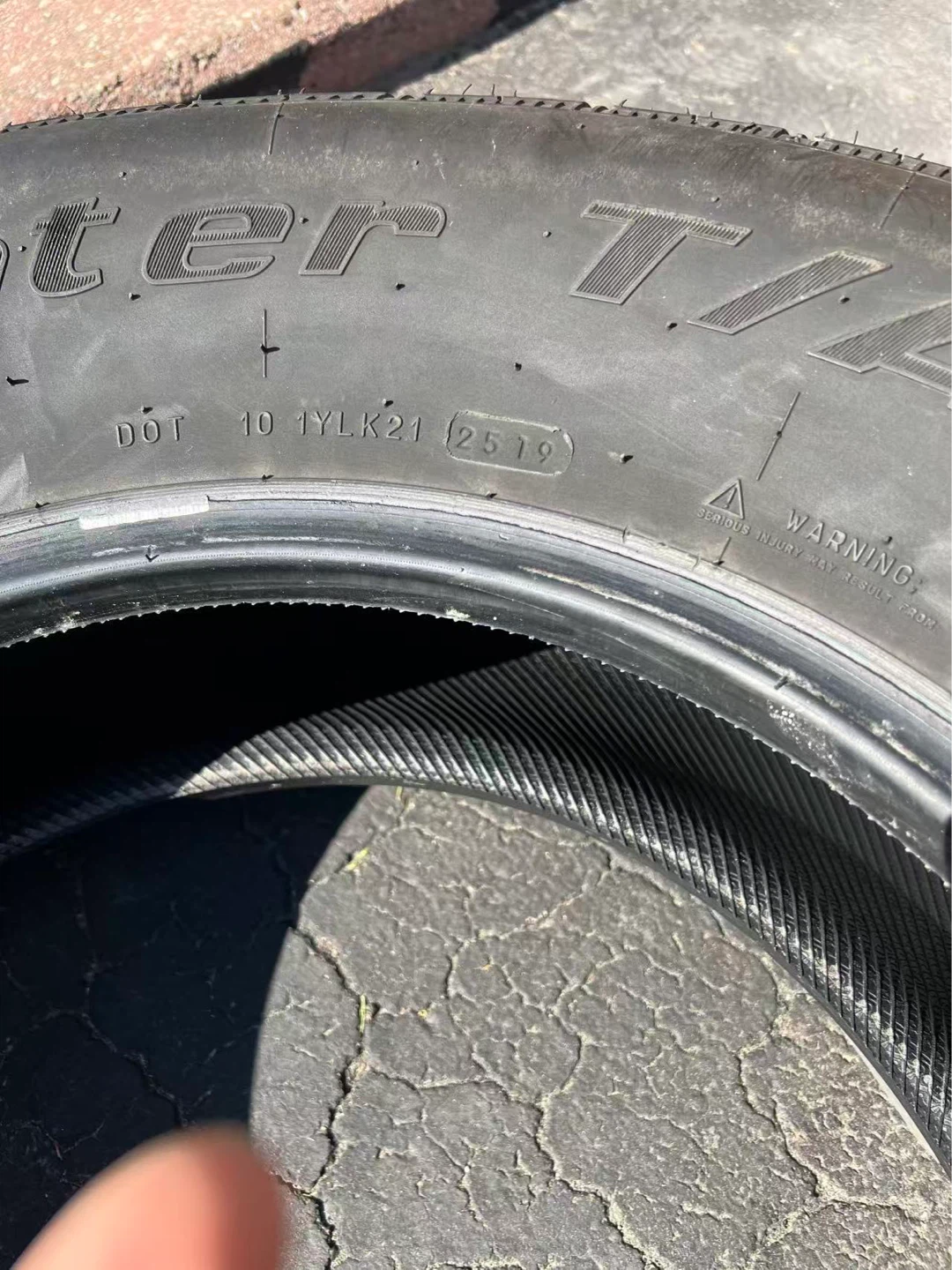 4 BFGoodrich Radial T/A Tire 265/70R17