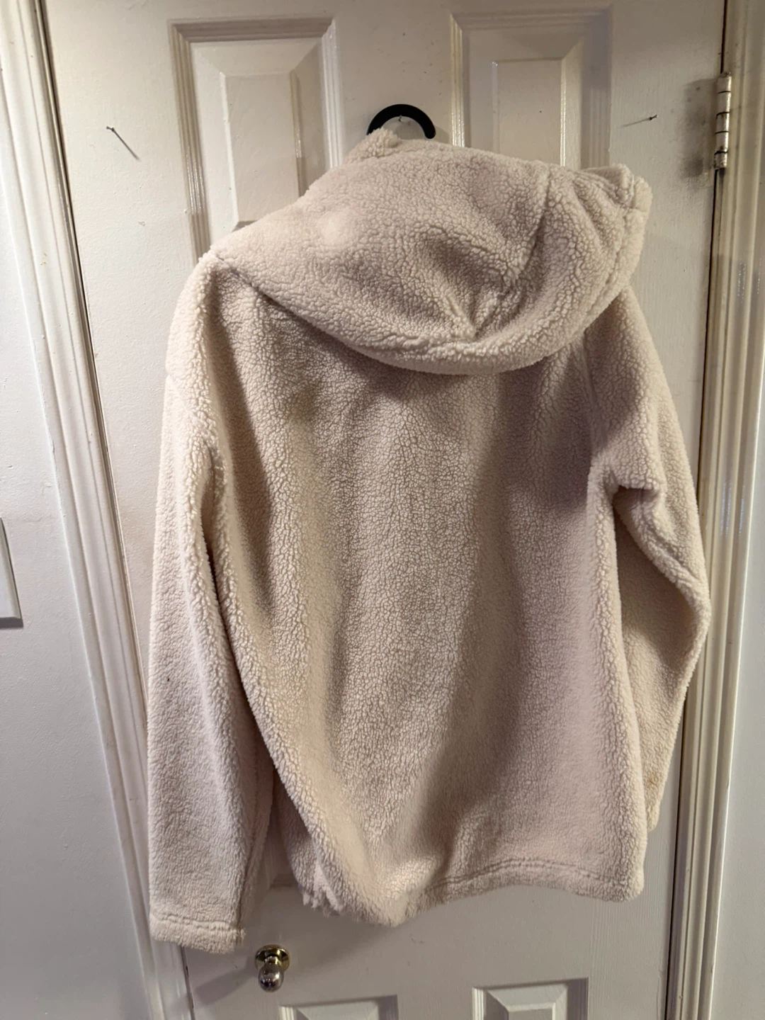 Cream Sherpa Hoodie with Snoopy Skateboard Graphic - photo 4