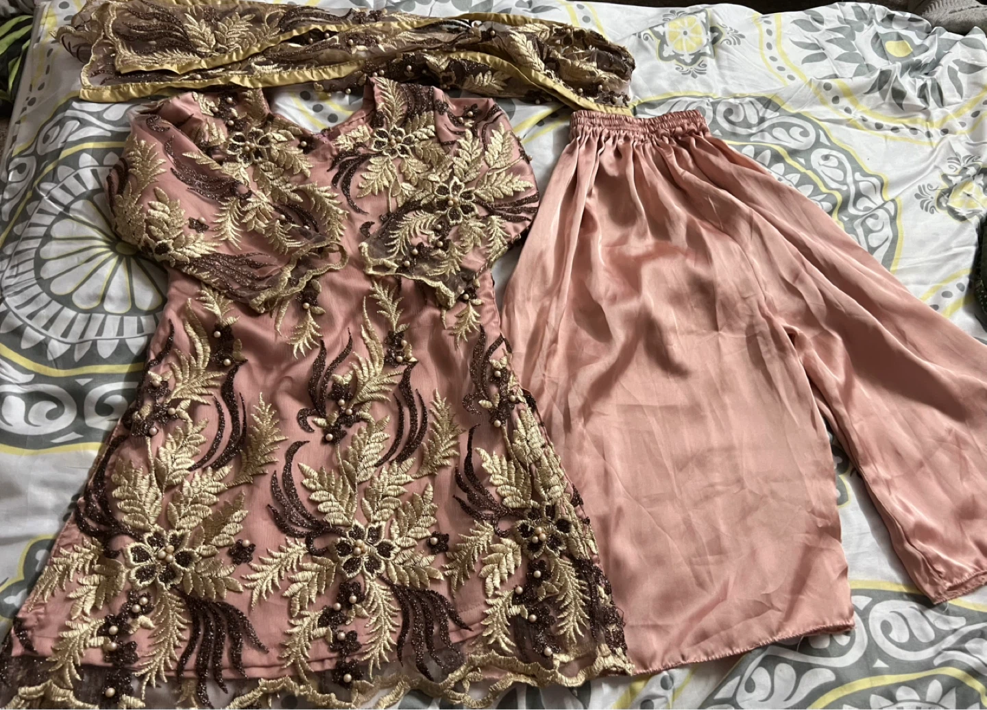 3 piece shalwar kameez for 5/6 years girl - photo 3