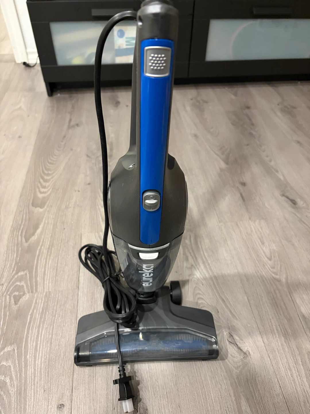 Eureka Lightweight Stick Vacuum - photo 2