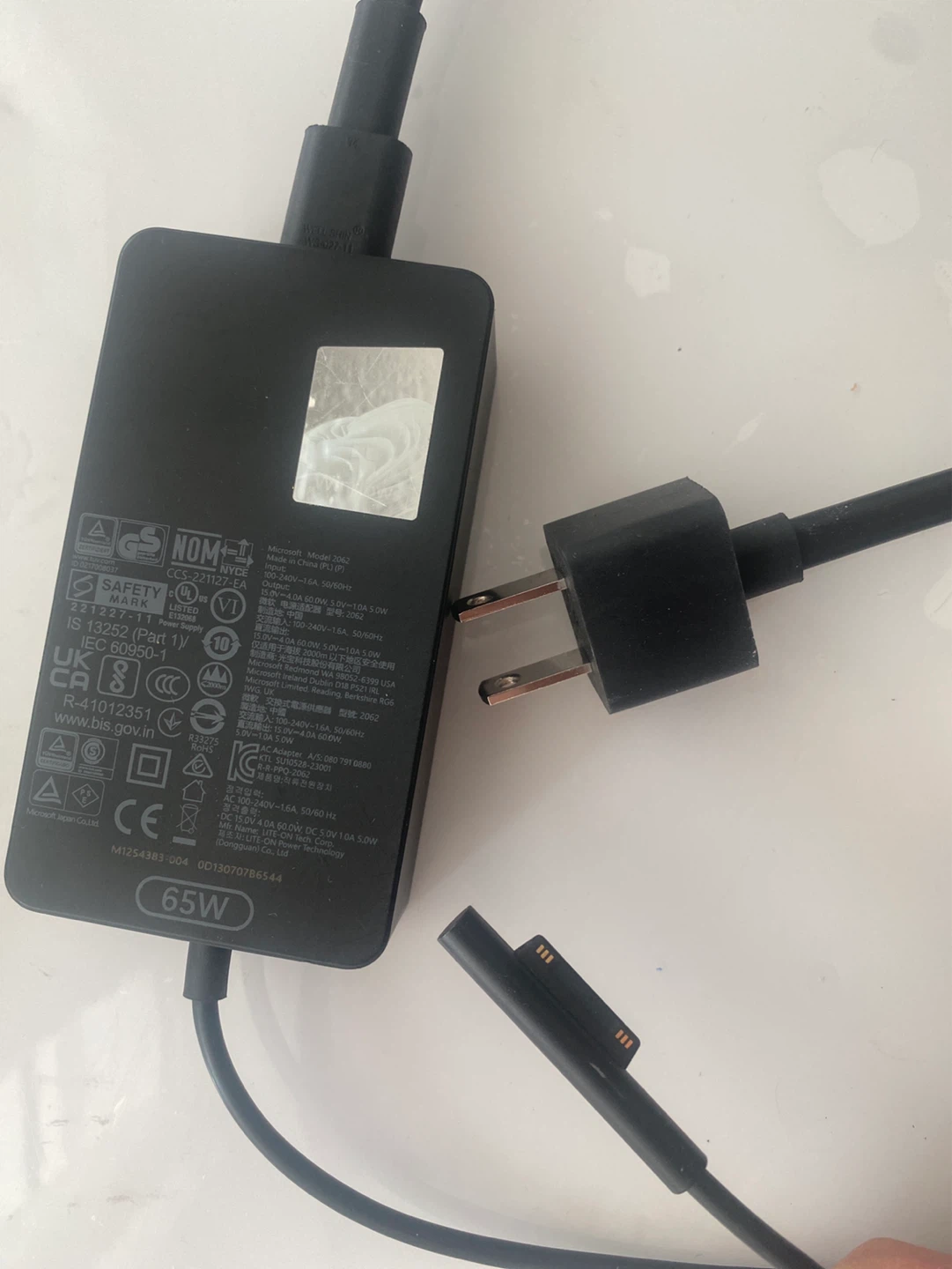 Microsoft Surface 65W Power Adapter - photo 2