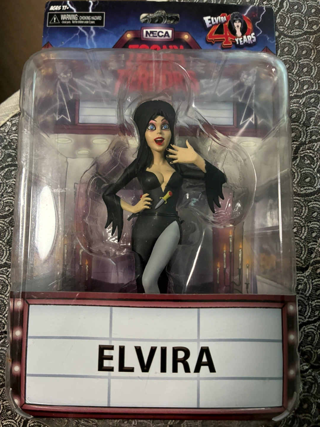 DC Multiverse Poison Ivy Action Figure - photo 5