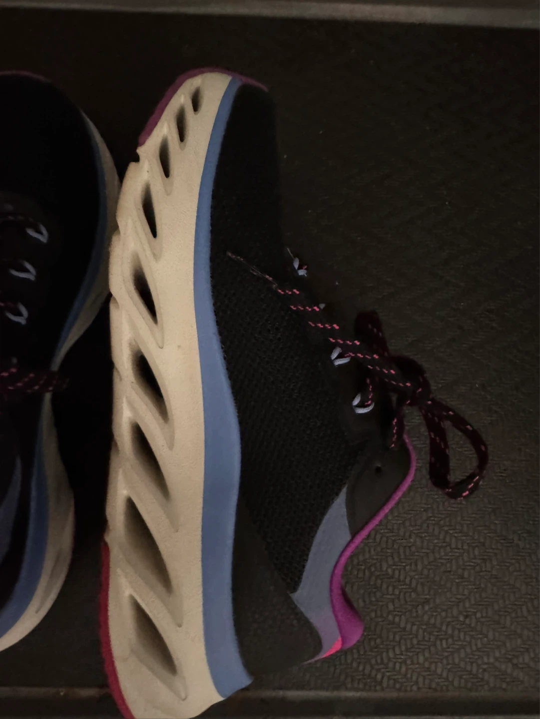 Skechers Air-Cooled Arch Fit Women's Running Shoes - photo 2
