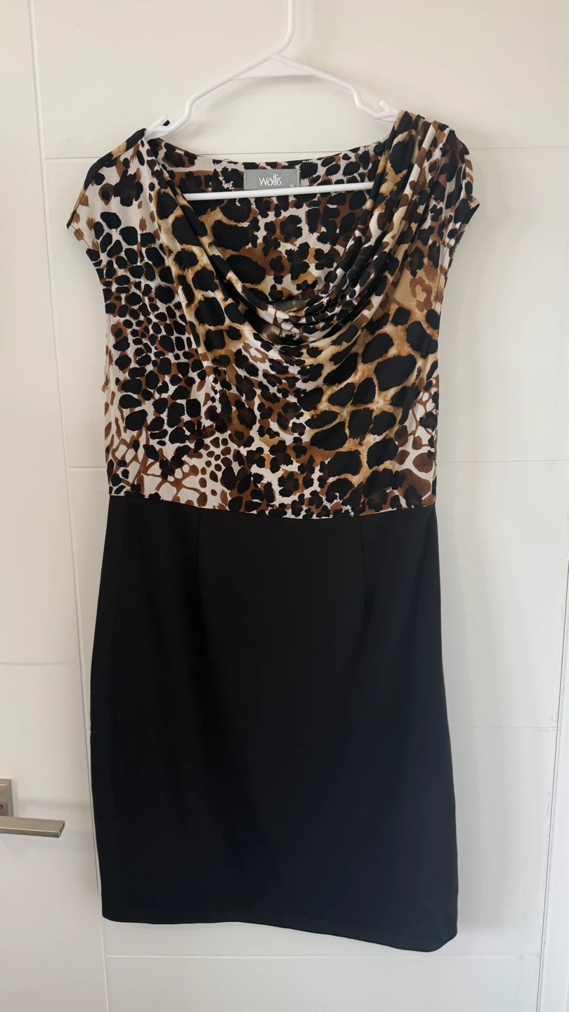 Wallis Women's Dress - Leopard Print & Black Size 16