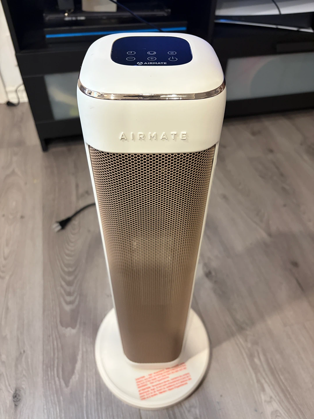 AIRMATE Tower Heater - photo 2