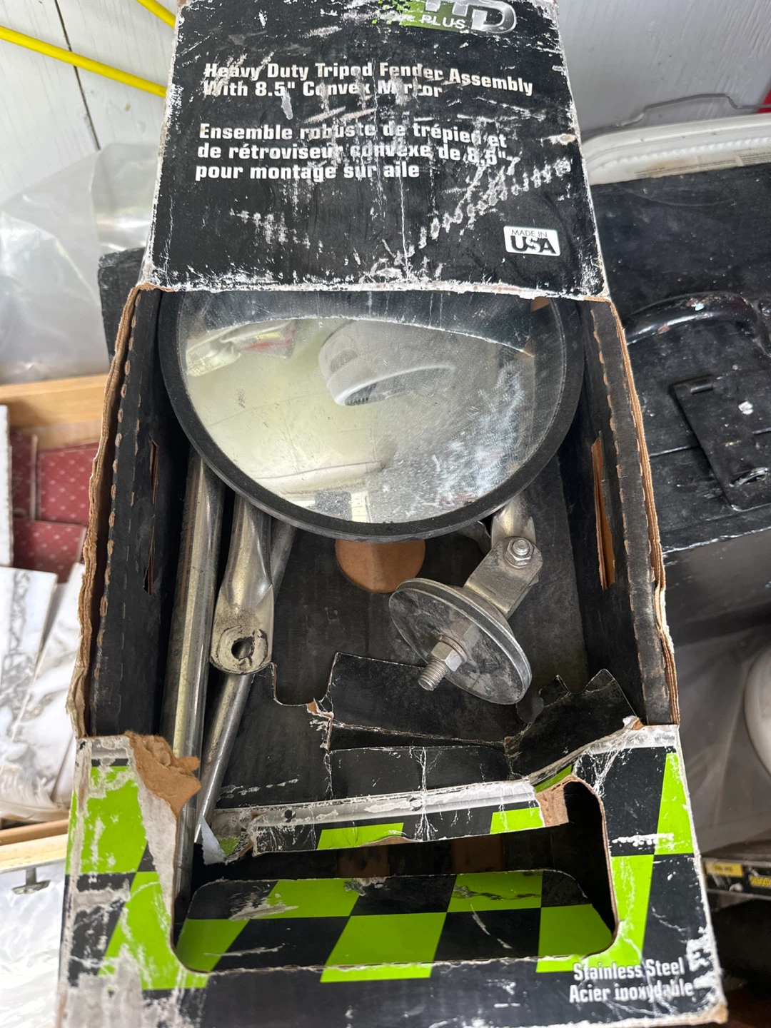 Heavy Duty Tripod Fender Assembly with 8.5" Convex Mirror