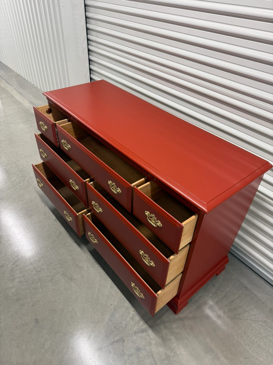 🚨Free Delivery NY/NJ Red Pepper Solid Wood Dresser - 7 Drawers - photo 3