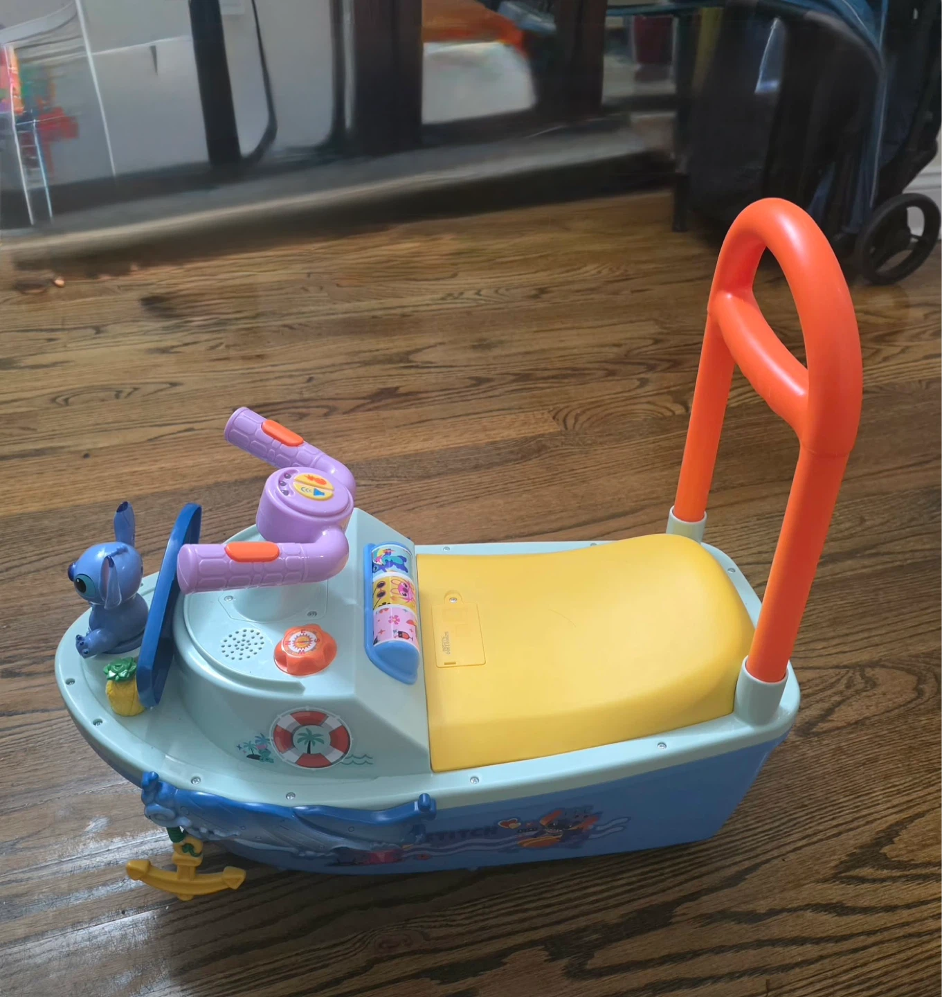 Disney Stitch Boat Ride-On Toy - photo 3