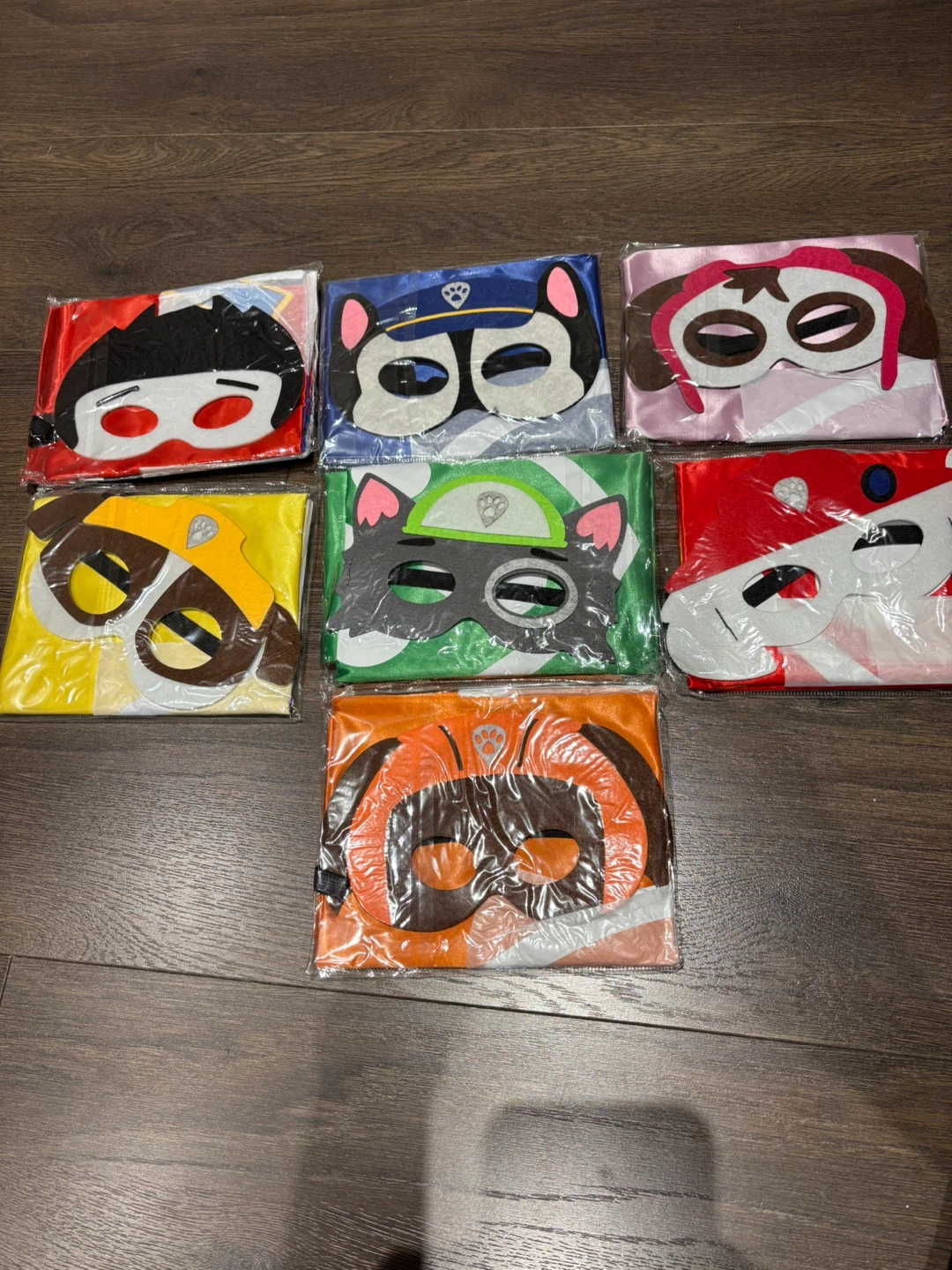 Paw Patrol 7 new masks and capes