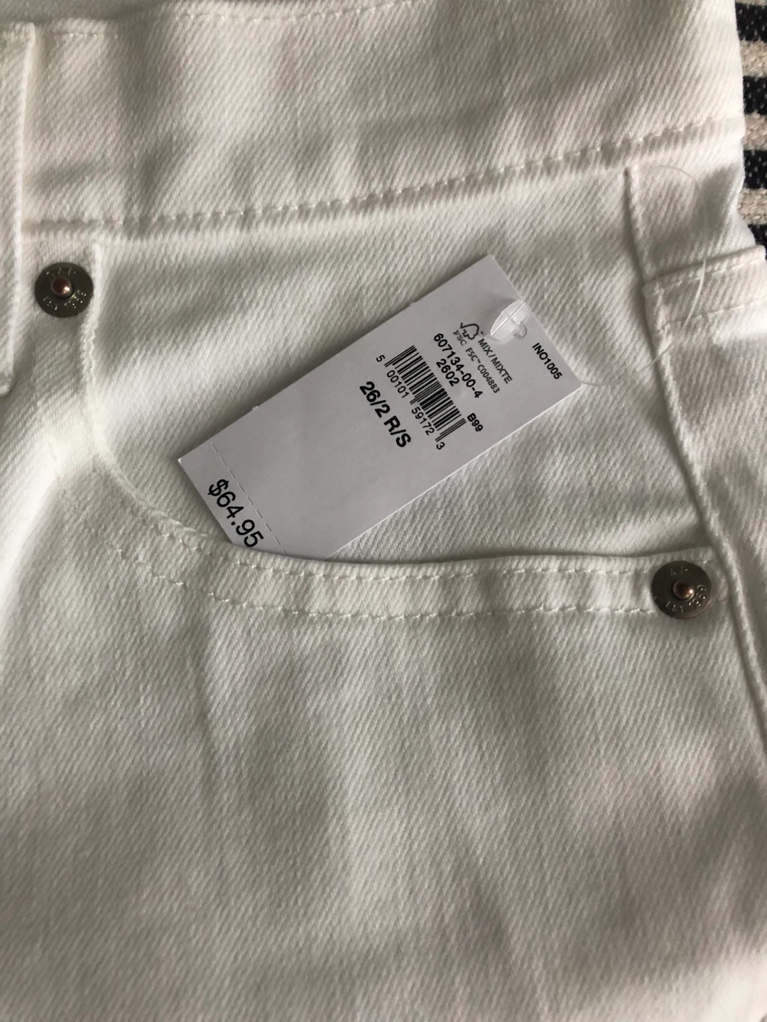 BNWT Gap White Shorts-Size 2 (26”) - photo 2
