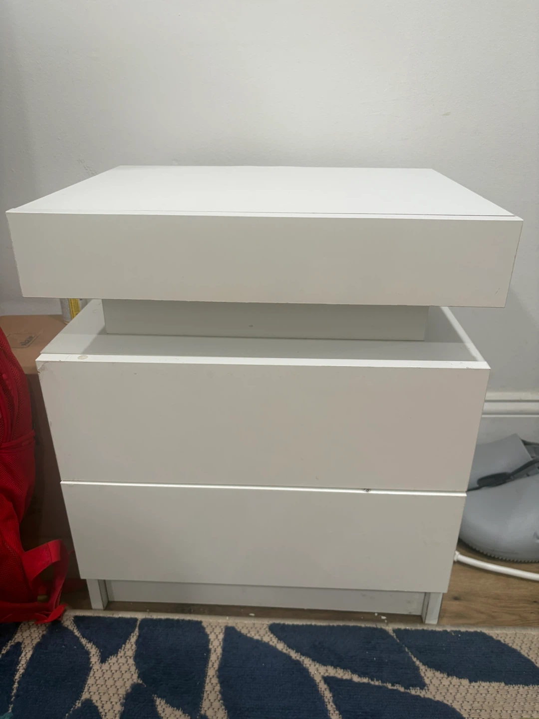 White 2-Drawer Nightstand