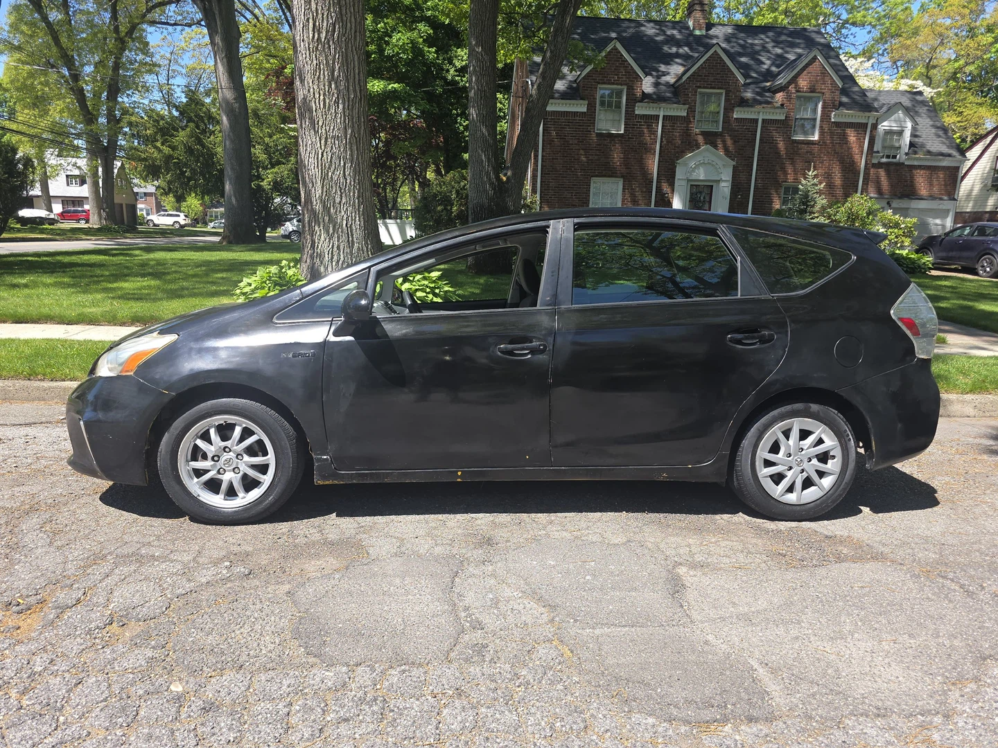 2013 Black Toyota Prius Hybrid - photo 5