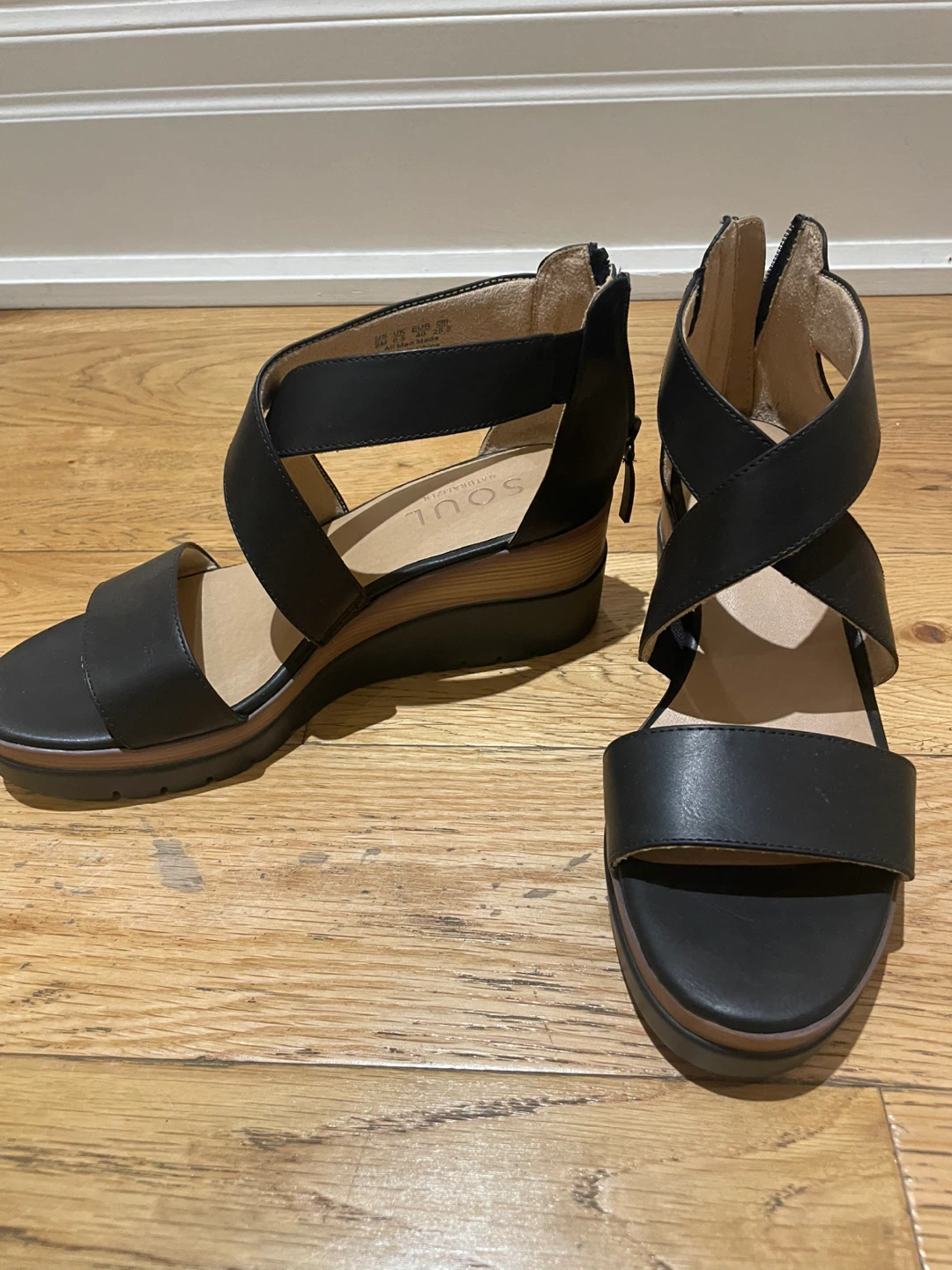 NEW! Soul Naturalizer Black Wedge Sandals Size 9 - photo 2
