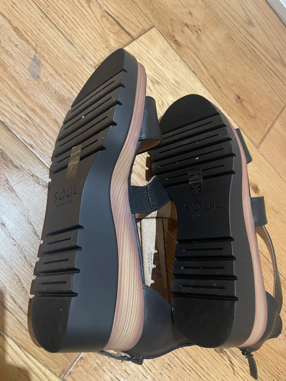 NEW! Soul Naturalizer Black Wedge Sandals Size 9 - photo 4